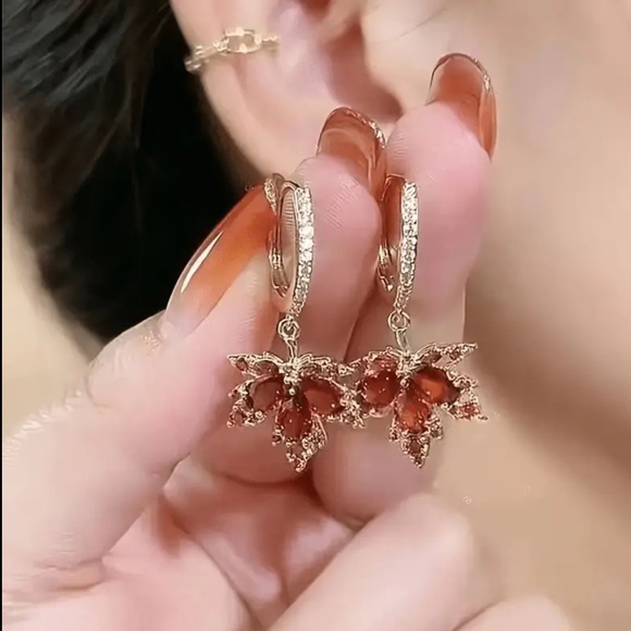 🆕 Maple Leaf Drop Earrings fall - Picture 4 of 7